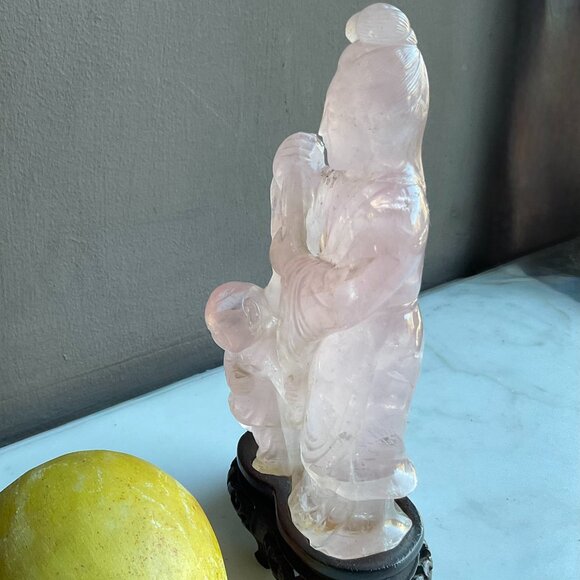 Vintage Rose Quartz Mother and Child Sculpture on carved Wooden Base - Picture 8 of 10